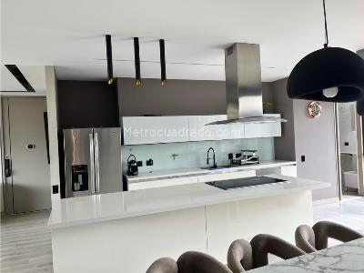 Apartamento en venta en El Poblado, Medellín · foto 8 de 20