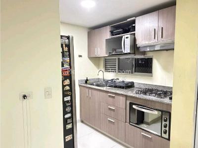 Apartamento de 3 alcobas en venta en Las Antillas, Envigado, 72 m² · foto 7 de 20