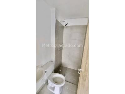 Apartamento de 3 alcobas en venta en Las Lomitas, Sabaneta, 63 m² · foto 13 de 20
