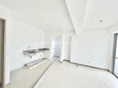 Apartamento de 3 alcobas en venta en Las Lomitas, Sabaneta, 63 m² · foto 18 de 20