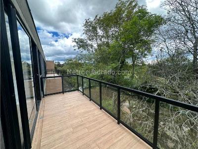 Apartamento de 2 alcobas en venta en Alto Las Palmas, Envigado, 198 m² · foto 2 de 16