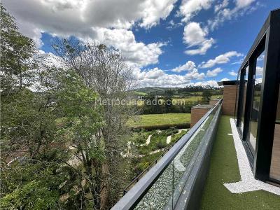 Apartamento de 2 alcobas en venta en Alto Las Palmas, Envigado, 198 m² · foto 9 de 16