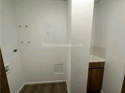 Apartamento de 2 alcobas en venta en Alto Las Palmas, Envigado, 198 m² · foto 15 de 16