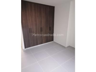 Apartamento en venta en Loma De Los Bernal, Medellín · foto 4 de 8