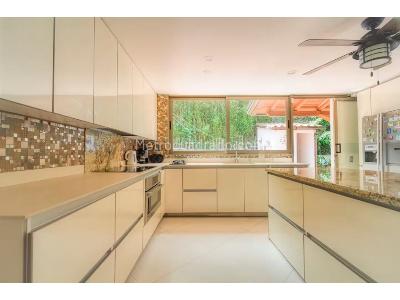 Casa de 5 alcobas en venta en Envigado, Envigado, 500 m² · foto 16 de 20