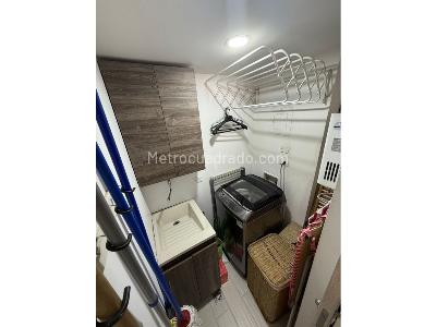Apartamento de 1 alcoba en venta en El Poblado, Medellín, 54 m² · foto 11 de 13