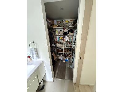 Apartamento de 1 alcoba en venta en El Poblado, Medellín, 54 m² · foto 13 de 13