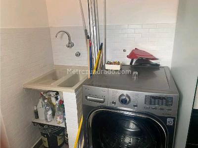 Apartaestudio en venta en Laureles, Medellín, 100 m² · foto 13 de 20
