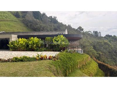 Casa de 5 alcobas en venta en Rionegro, Rionegro · foto 2 de 20