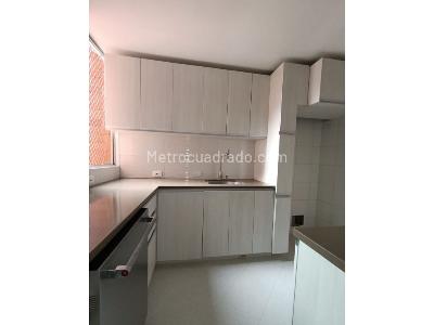 Apartamento de 4 alcobas en venta en Laureles, Medellín, 162 m² · foto 8 de 20