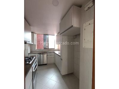 Apartamento de 4 alcobas en venta en Laureles, Medellín, 162 m² · foto 11 de 20