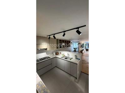 Apartamento de 3 alcobas en venta en Los Balsos Poblado, Medellín, 316 m² · foto 3 de 20