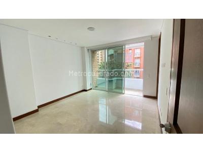 Apartamento de 3 alcobas en venta en Laureles, Medellín, 129 m² · foto 5 de 20
