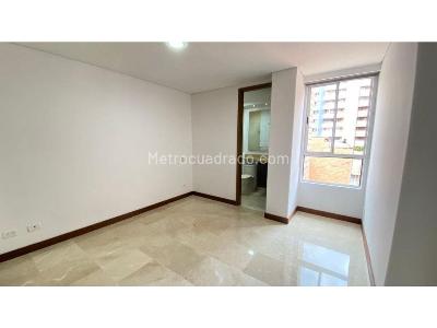 Apartamento de 3 alcobas en venta en Laureles, Medellín, 129 m² · foto 9 de 20