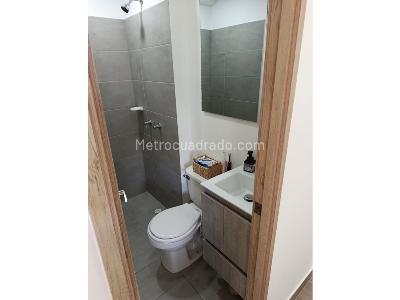 Apartamento de 2 alcobas en venta en Las Lomitas, Sabaneta, 66 m² · foto 10 de 11
