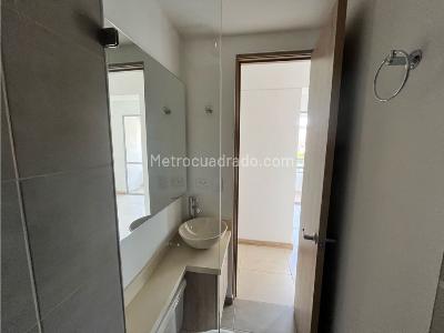Apartamento de 3 alcobas en venta en Las Lomitas, Sabaneta, 66 m² · foto 9 de 20