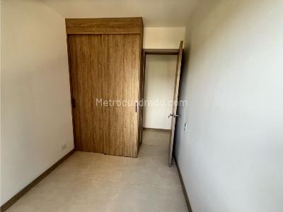 Apartamento de 3 alcobas en venta en Las Lomitas, Sabaneta, 66 m² · foto 11 de 20