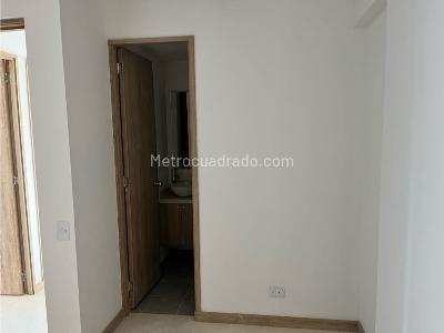 Apartamento de 3 alcobas en venta en Las Lomitas, Sabaneta, 66 m² · foto 13 de 20