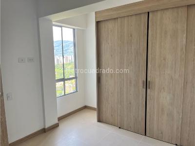 Apartamento de 3 alcobas en venta en Las Lomitas, Sabaneta, 66 m² · foto 14 de 20