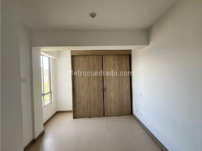 Apartamento de 3 alcobas en venta en Las Lomitas, Sabaneta, 66 m² · foto 19 de 20
