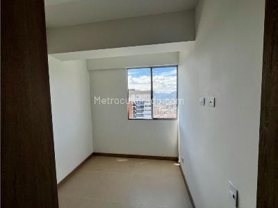 Apartamento de 3 alcobas en venta en Las Lomitas, Sabaneta, 66 m² · foto 20 de 20