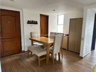 Apartamento de 2 alcobas en venta en Los Balsos Poblado, Medellín, 76 m² · foto 6 de 17