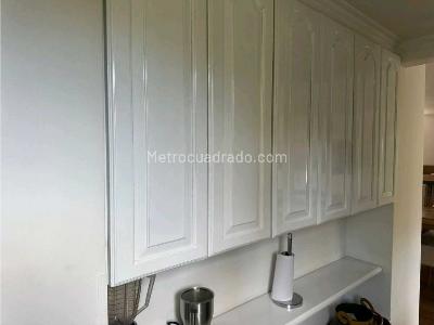 Apartamento de 2 alcobas en venta en Los Balsos Poblado, Medellín, 76 m² · foto 17 de 17
