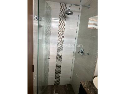 Apartamento en venta en Castropol Poblado, Medellín · foto 7 de 11