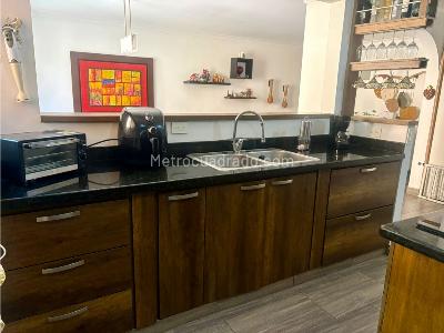 Casa de 3 alcobas en venta en La Mota Belen, Medellín, 113 m² · foto 7 de 11