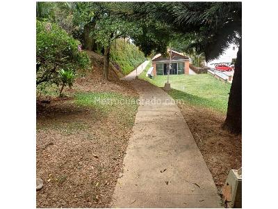 Apartamento de 3 alcobas en venta en Loma De Los Bernal, Medellín, 100 m² · foto 12 de 14