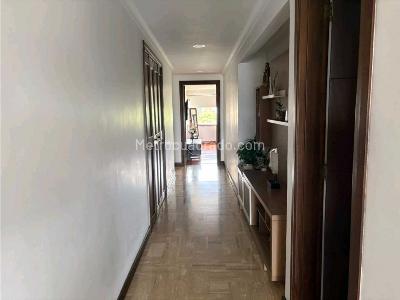 Apartamento en venta en San Lucas Poblado, Medellín · foto 13 de 20