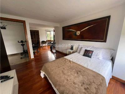 Apartamento en venta en San Lucas Poblado, Medellín · foto 19 de 20