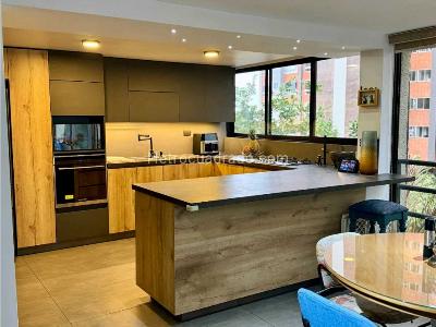 Apartamento de 3 alcobas en venta en El Poblado, Medellín, 248 m² · foto 12 de 20