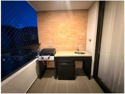 Apartamento de 4 alcobas en venta en Loma Del Esmeraldal, Envigado, 182 m² · foto 3 de 20