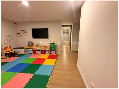 Apartamento de 4 alcobas en venta en Loma Del Esmeraldal, Envigado, 182 m² · foto 5 de 20
