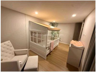 Apartamento de 4 alcobas en venta en Loma Del Esmeraldal, Envigado, 182 m² · foto 9 de 20