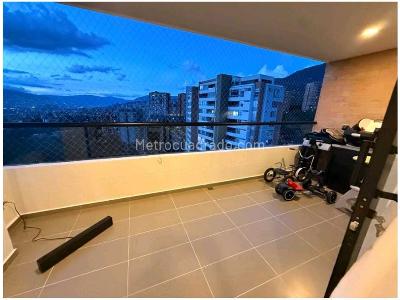 Apartamento de 4 alcobas en venta en Loma Del Esmeraldal, Envigado, 182 m² · foto 10 de 20