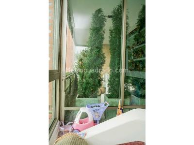 Apartamento de 4 alcobas en venta en Los Balsos Poblado, Medellín, 311 m² · foto 4 de 20
