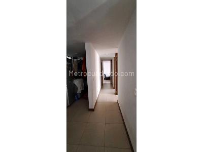 Apartamento de 3 alcobas en venta en Cámbulos, Manizales, 67 m² · foto 7 de 10