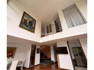 Apartamento de 2 alcobas en venta en El Poblado, Medellín, 160 m² · foto 3 de 19