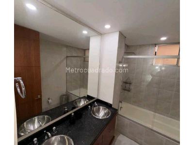 Apartamento de 2 alcobas en venta en El Poblado, Medellín, 160 m² · foto 16 de 19