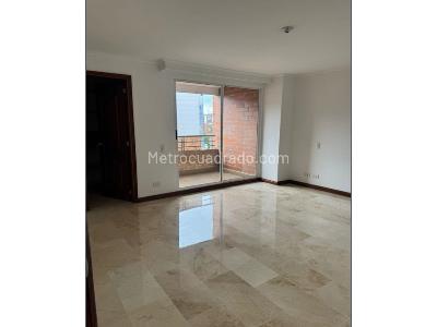 Apartamento en venta en Laureles, Medellín · foto 3 de 20