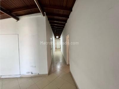 Casa de 5 alcobas en venta en Laureles, Medellín, 200 m² · foto 8 de 20