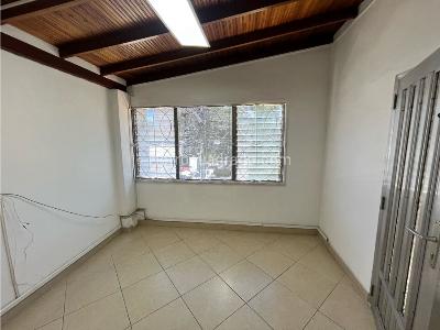Casa de 5 alcobas en venta en Laureles, Medellín, 200 m² · foto 10 de 20