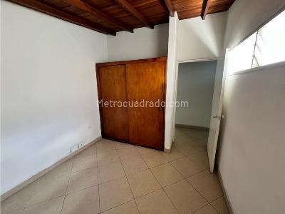 Casa de 5 alcobas en venta en Laureles, Medellín, 200 m² · foto 12 de 20