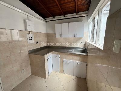 Casa de 5 alcobas en venta en Laureles, Medellín, 200 m² · foto 15 de 20