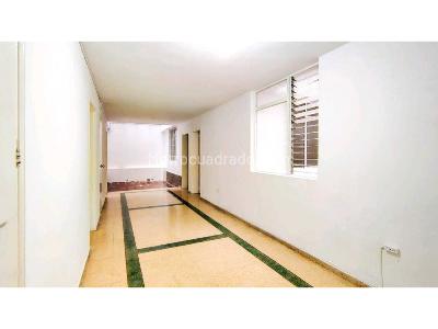 Casa de 5 alcobas en venta en La Almeria, Medellín, 185 m² · foto 3 de 20