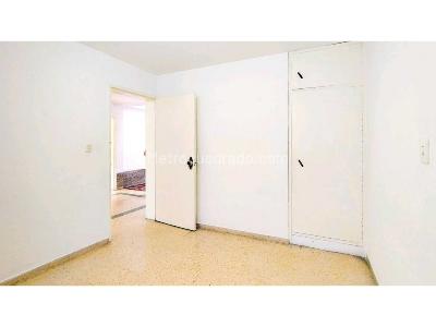 Casa de 5 alcobas en venta en La Almeria, Medellín, 185 m² · foto 5 de 20
