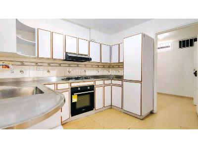 Casa de 5 alcobas en venta en La Almeria, Medellín, 185 m² · foto 12 de 20