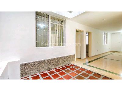Casa de 5 alcobas en venta en La Almeria, Medellín, 185 m² · foto 15 de 20